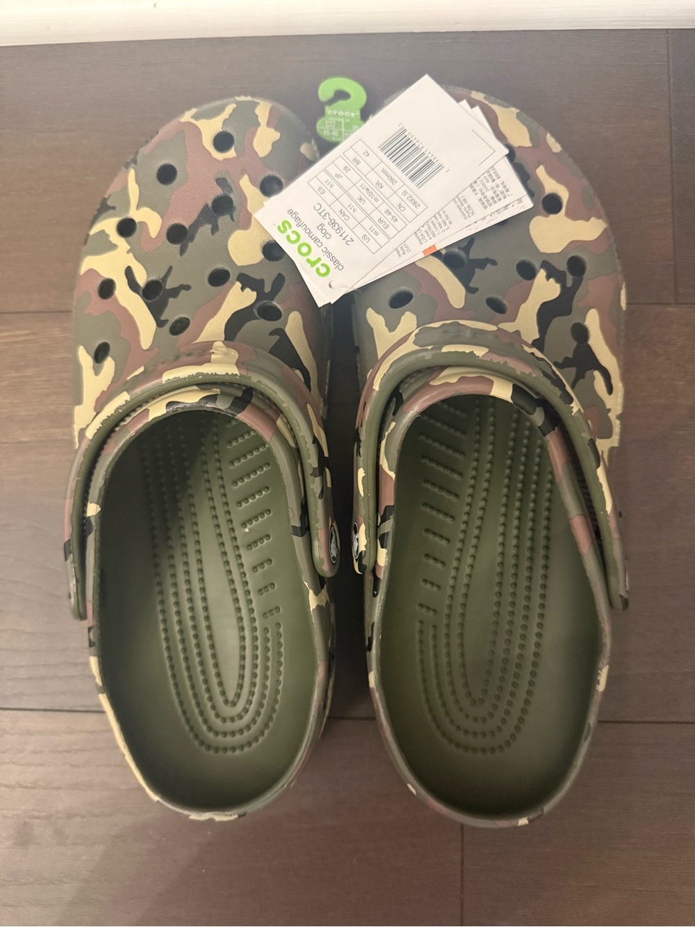 CROCS Men’s Clog in Green Camo Print